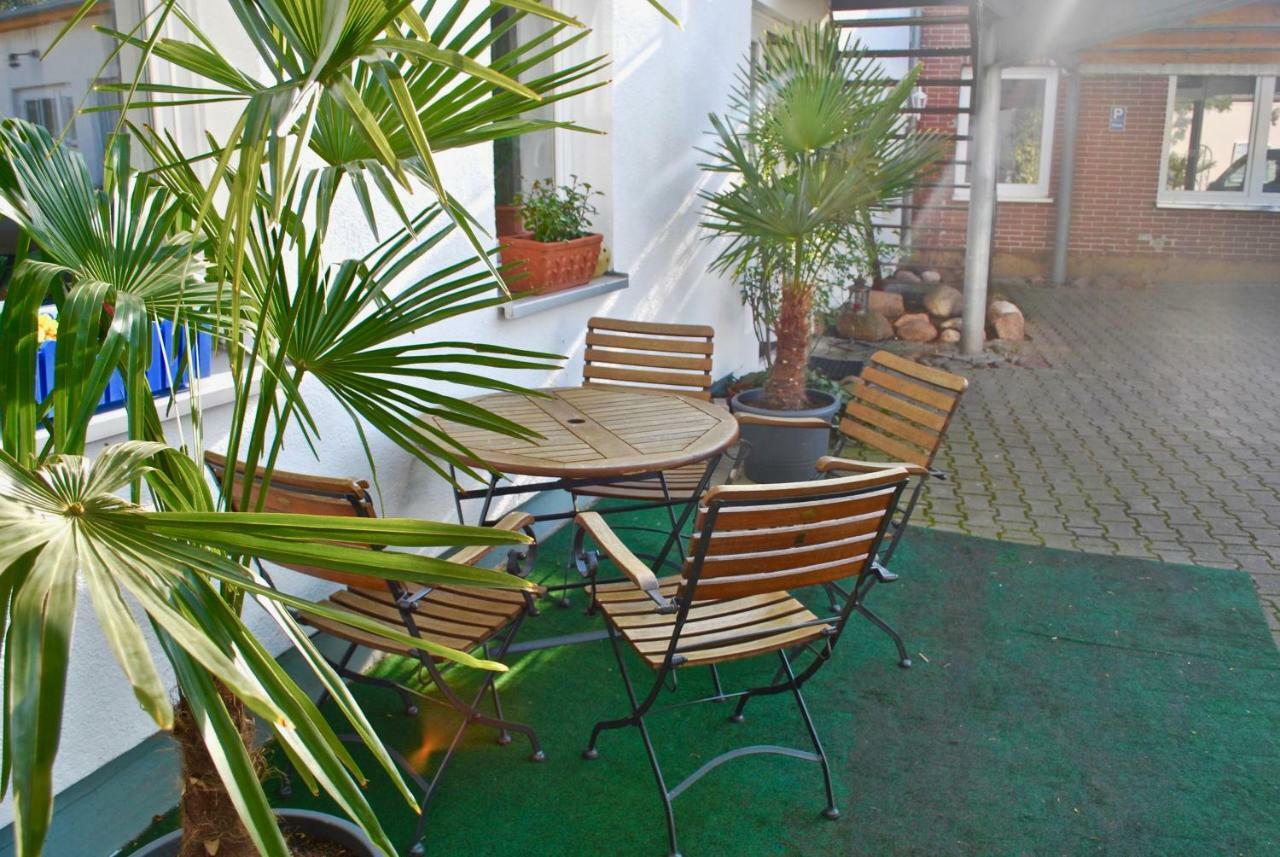Haus Shiralee - Das Ferienhaus Warnemuende Росток Екстер'єр фото